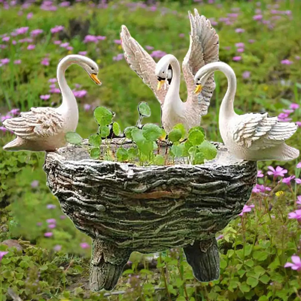 Estátua de Jardim com Cisnes